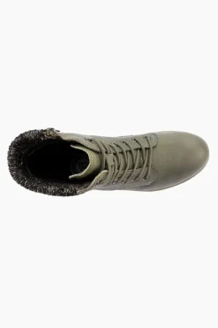 979-18