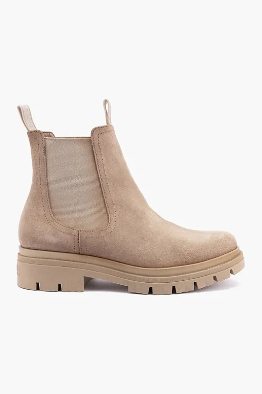 Alison HI211781