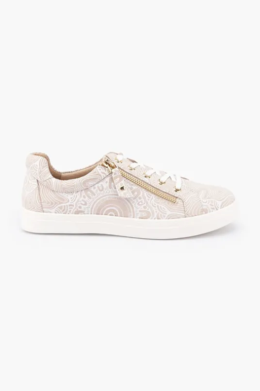 Cara Kard Print