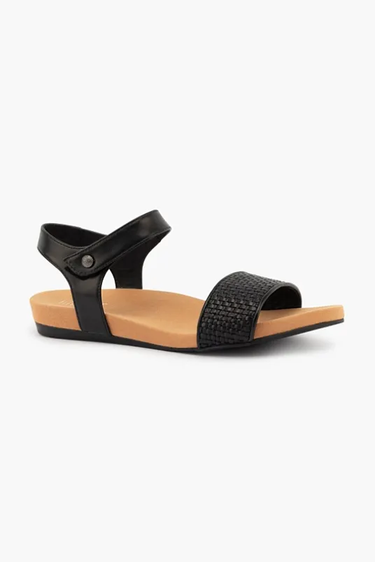 Dominica Weave