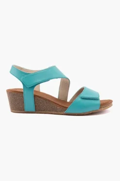 Kyra Plain